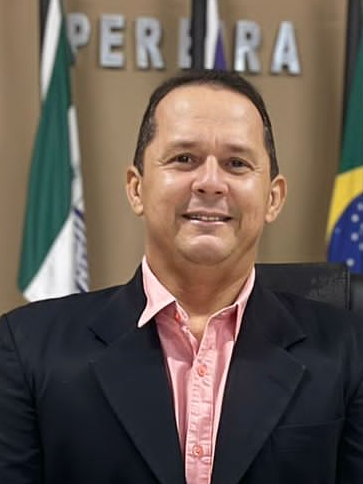 Carlos Cesar Secretario.png